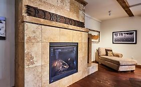 3 Pines Lodge Muskoka
